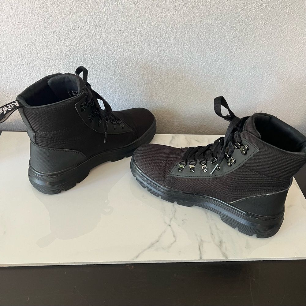 Womens Dr. Martens Combs Boot - Black Size 9 - Picture 6 of 8